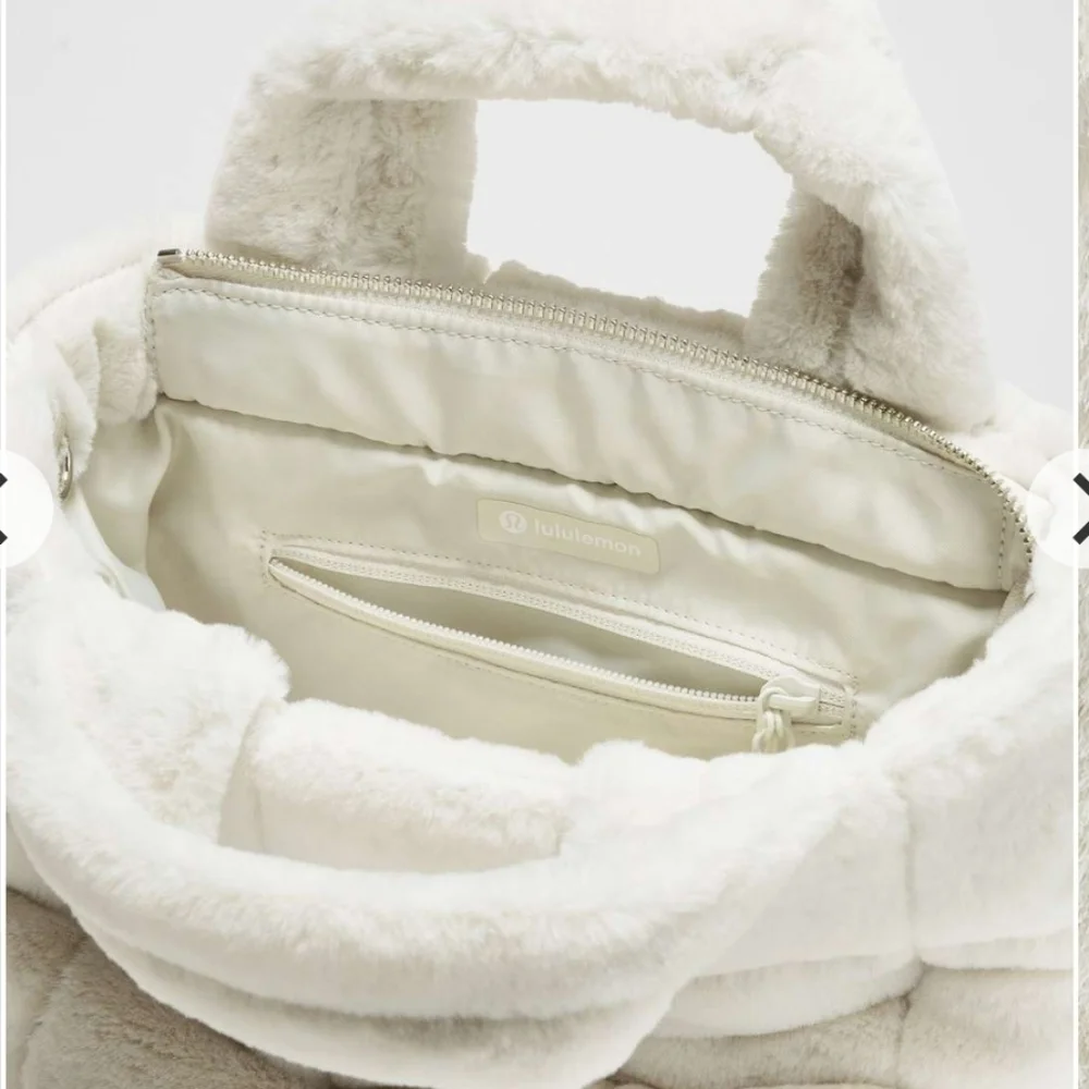 Lululemon Quilted Grid Tote Mini 5L Plush Fleece Tote In Bone